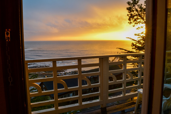 Spectacular Lookout Accessibility Queen Photo 1